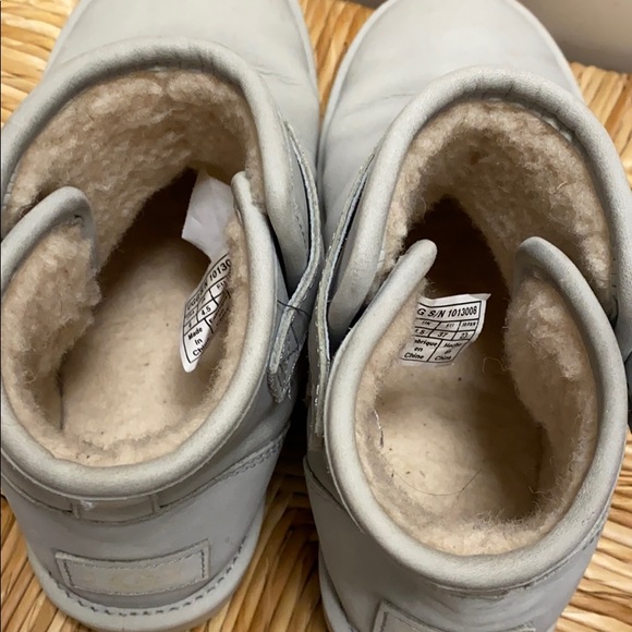 UGG Rella Frosted Gray ankle boot 1013008 size 6 - Picture 7 of 7